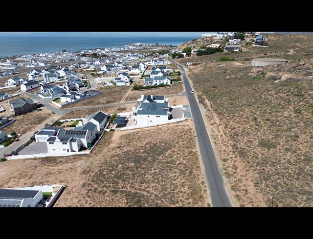 812M² VACANT LAND FOR SALE IN DA GAMA BAY